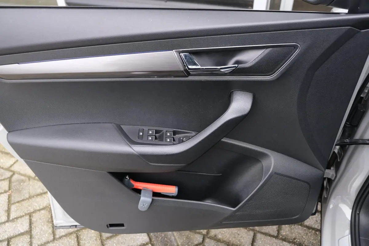 1.0 TSI Business Edition Camera Navi PDC Airco