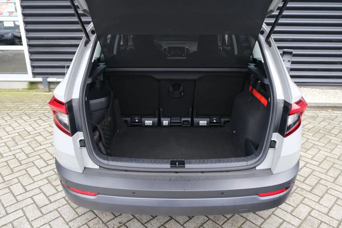 1.0 TSI Business Edition Camera Navi PDC Airco