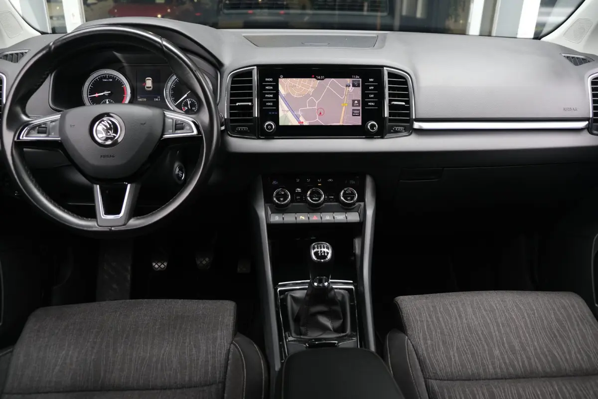 1.0 TSI Business Edition Camera Navi PDC Airco
