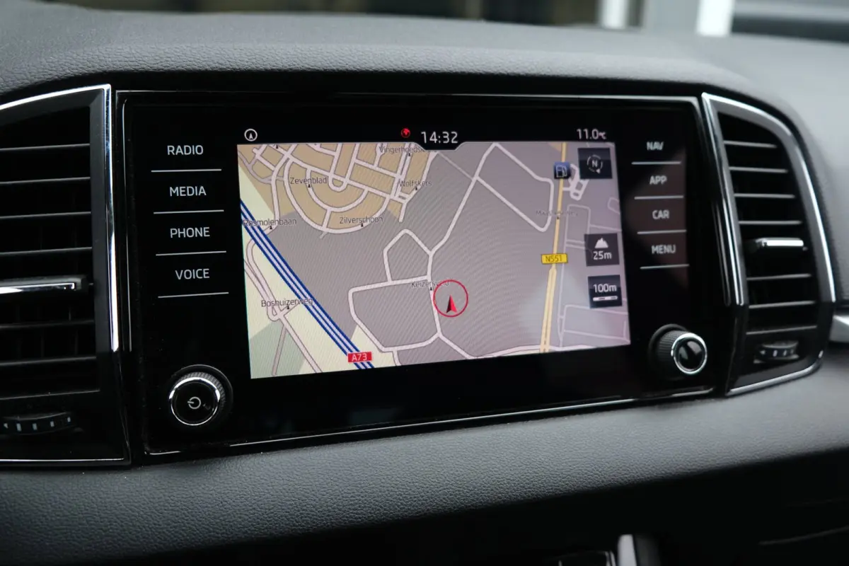1.0 TSI Business Edition Camera Navi PDC Airco