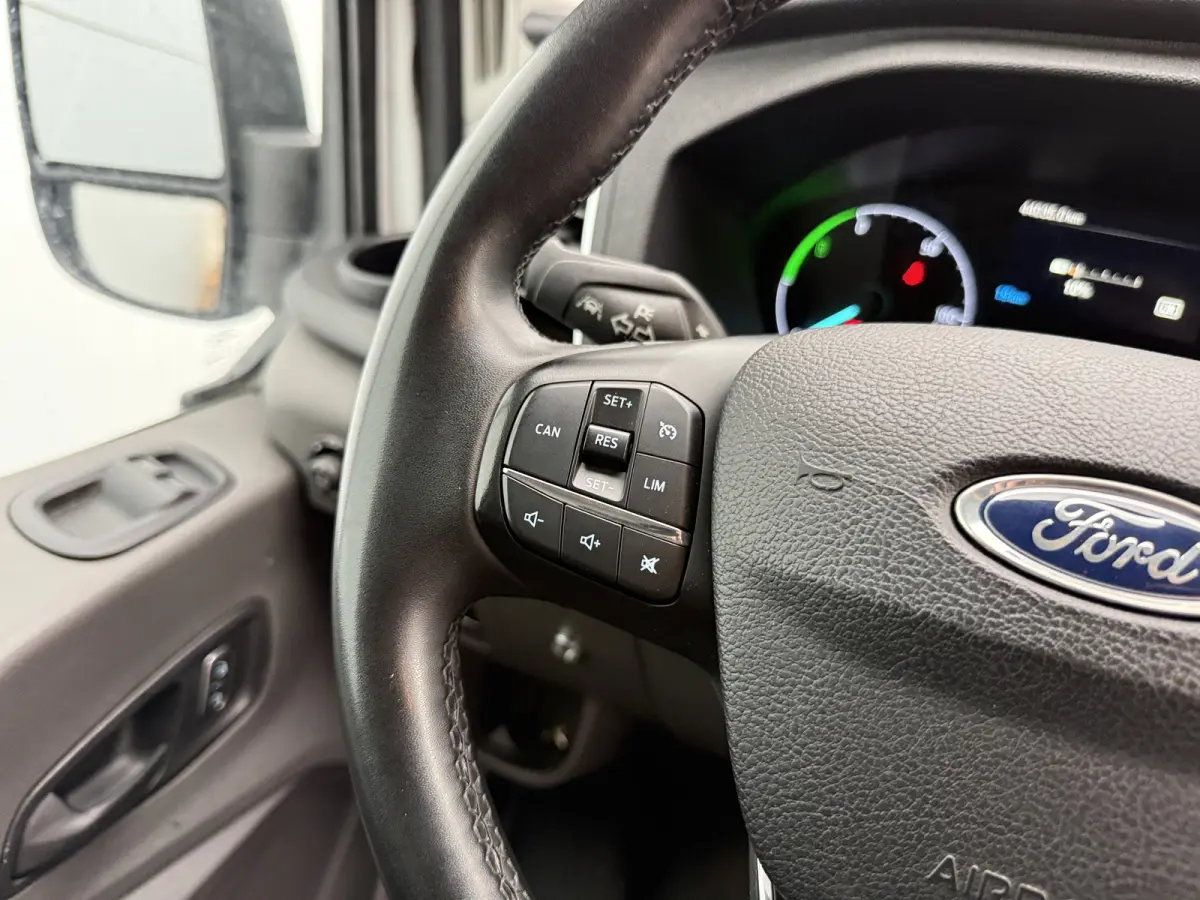 68kWh 184PK L4H3 317km WLTP BEV Snelladen Carplay Climate control 360° Camera Parkeersensoren v+a Stoelverwarming