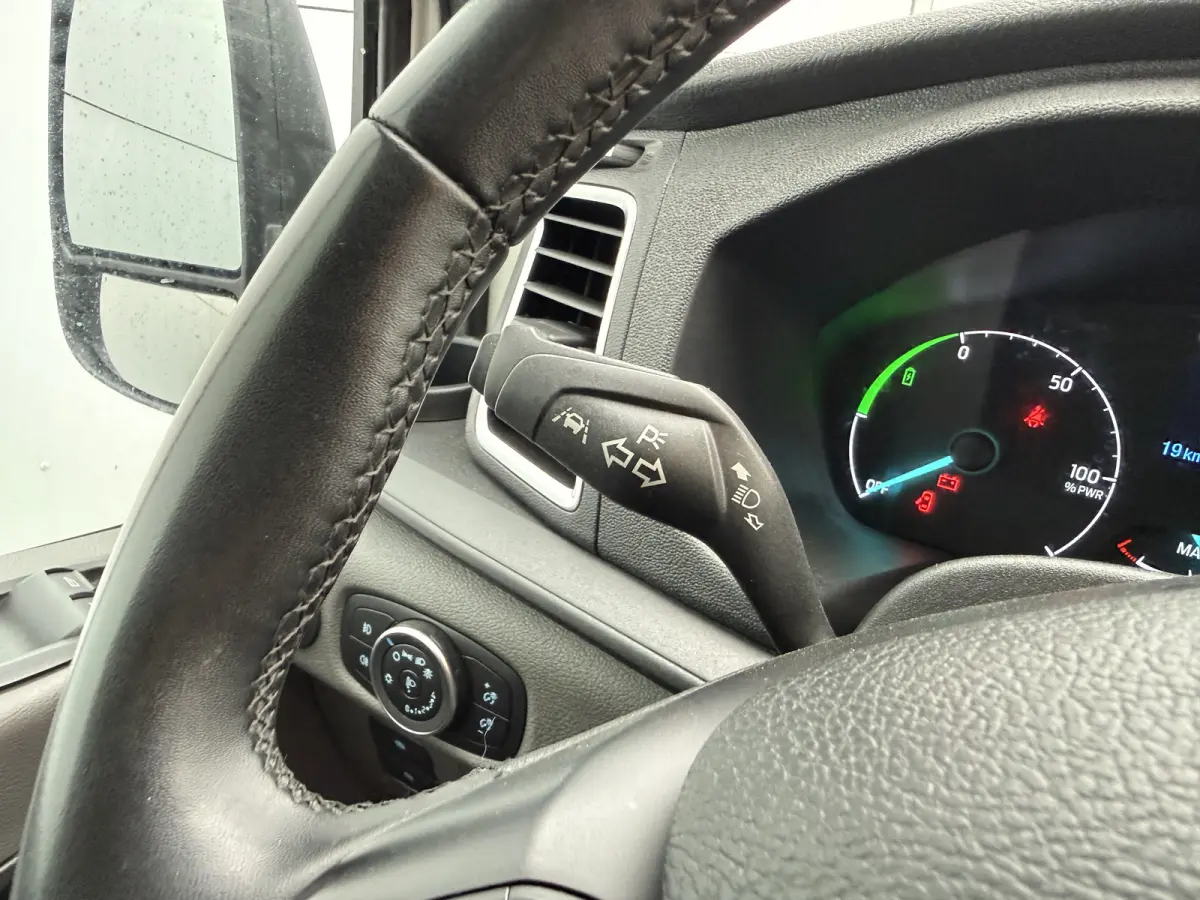 68kWh 184PK L4H3 317km WLTP BEV Snelladen Carplay Climate control 360° Camera Parkeersensoren v+a Stoelverwarming