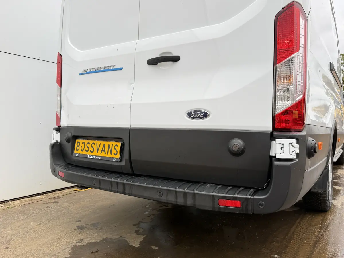 68kWh 184PK L4H3 317km WLTP BEV Snelladen Carplay Climate control 360° Camera Parkeersensoren v+a Stoelverwarming