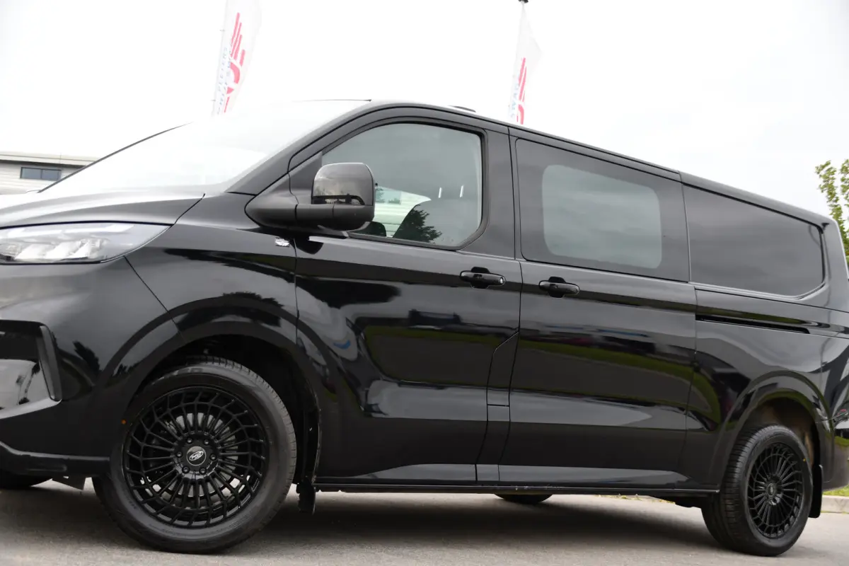 300 2.0 TDCI L2H1 Limited Black Edition Adaptieve Cruise, Camera, Carplay, LED, 2 x Schuifdeur, Automaat, 170pk, Stoelverwarming, Sensoren, Uniek!