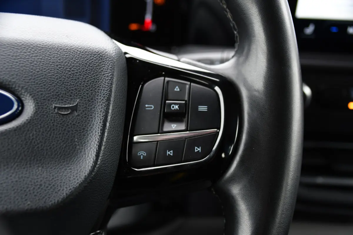 300 2.0 TDCI L2H1 Limited Black Edition Adaptieve Cruise, Camera, Carplay, LED, 2 x Schuifdeur, Automaat, 170pk, Stoelverwarming, Sensoren, Uniek!