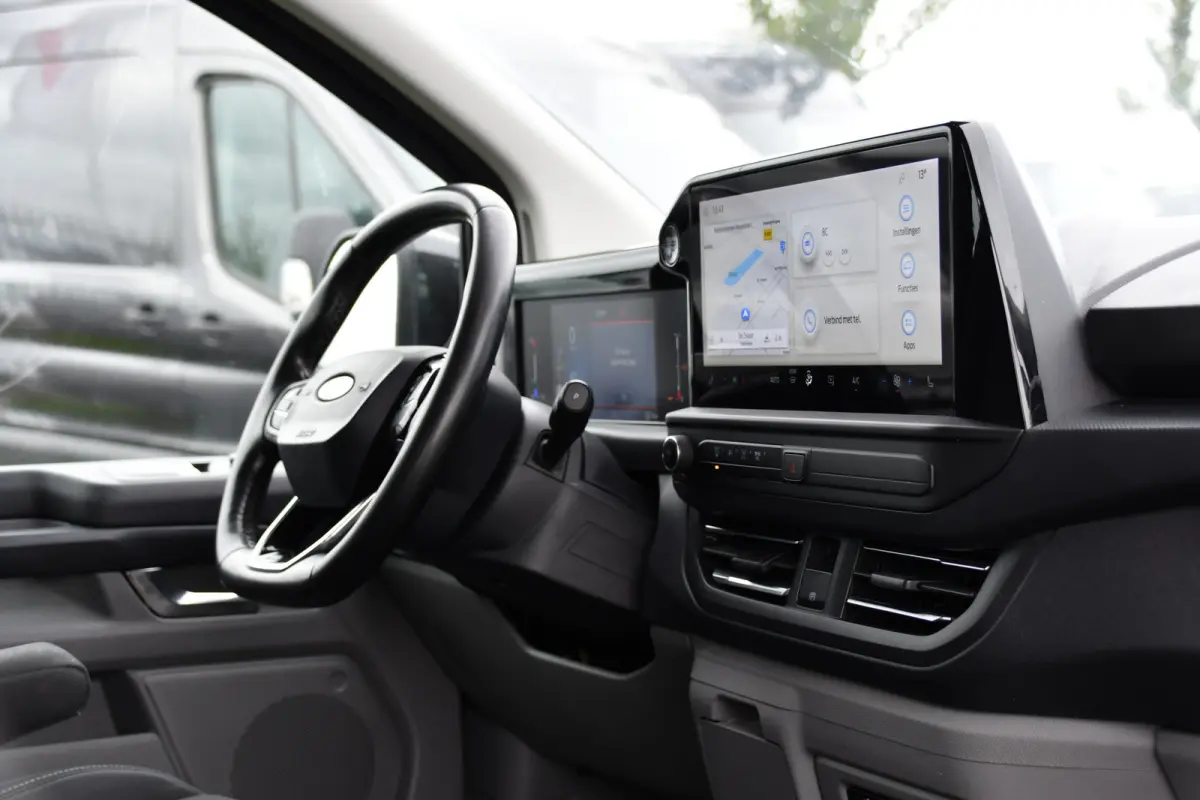300 2.0 TDCI L2H1 Limited Black Edition Adaptieve Cruise, Camera, Carplay, LED, 2 x Schuifdeur, Automaat, 170pk, Stoelverwarming, Sensoren, Uniek!
