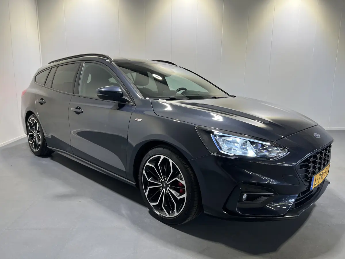 1.0 EcoBoost Hybrid ST Line X Business | Navigatie/Android/Apple Carplay | LM Velgen 17" |  Afn.Trekhaak | Adap.Cruise Control | LED Koplampen | Airco |