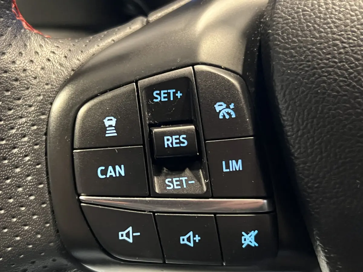 1.0 EcoBoost Hybrid ST Line X Business | Navigatie/Android/Apple Carplay | LM Velgen 17" |  Afn.Trekhaak | Adap.Cruise Control | LED Koplampen | Airco |