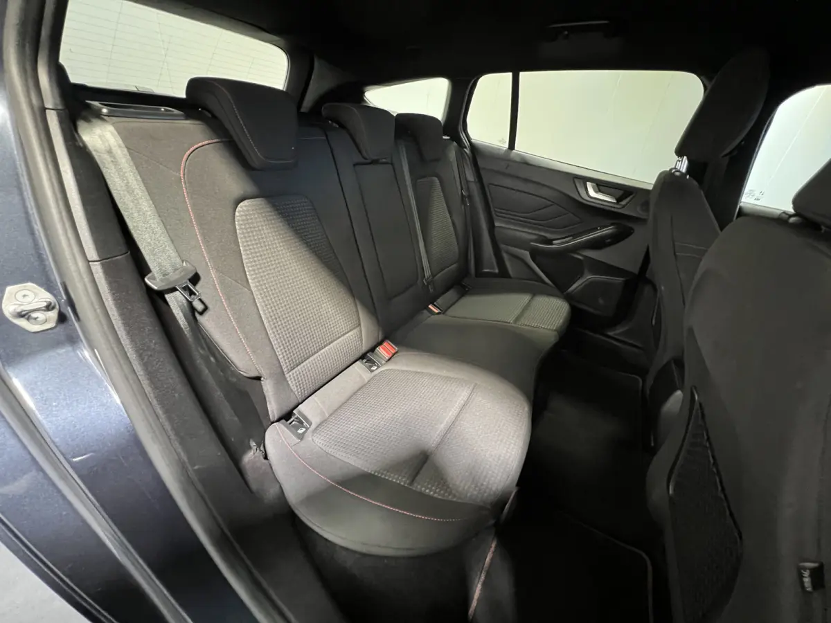 1.0 EcoBoost Hybrid ST Line X Business | Navigatie/Android/Apple Carplay | LM Velgen 17" |  Afn.Trekhaak | Adap.Cruise Control | LED Koplampen | Airco |