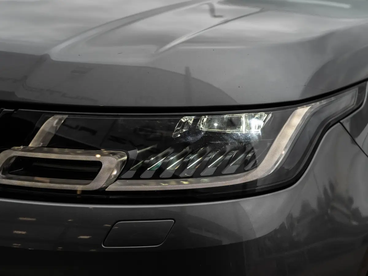 P400e Autobiography Dynamic | Pano | 22" LMV |Camera | Memory |