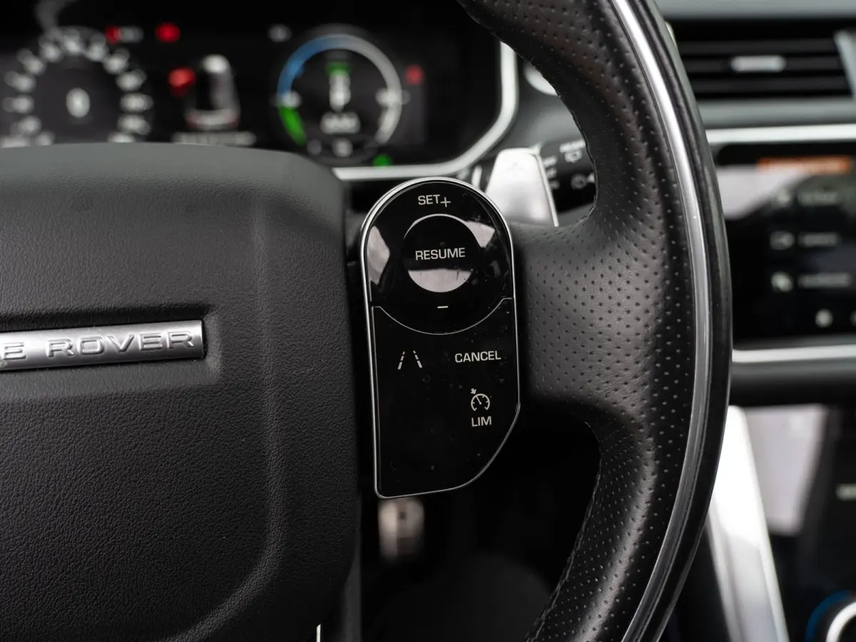P400e Autobiography Dynamic | Pano | 22" LMV |Camera | Memory |