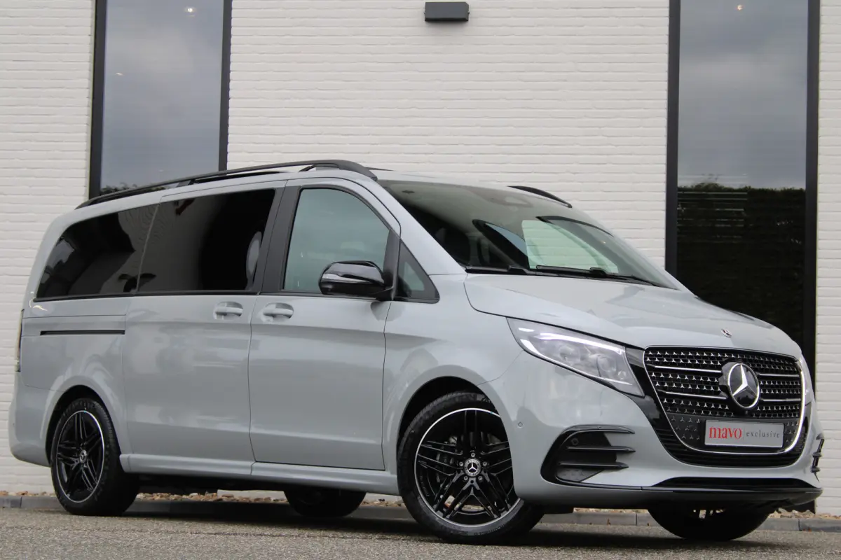 300d / DC / AMG / bj2026 / Luchtvering / Panorama / Burmester / Vol Opties / NIEUWSTAAT