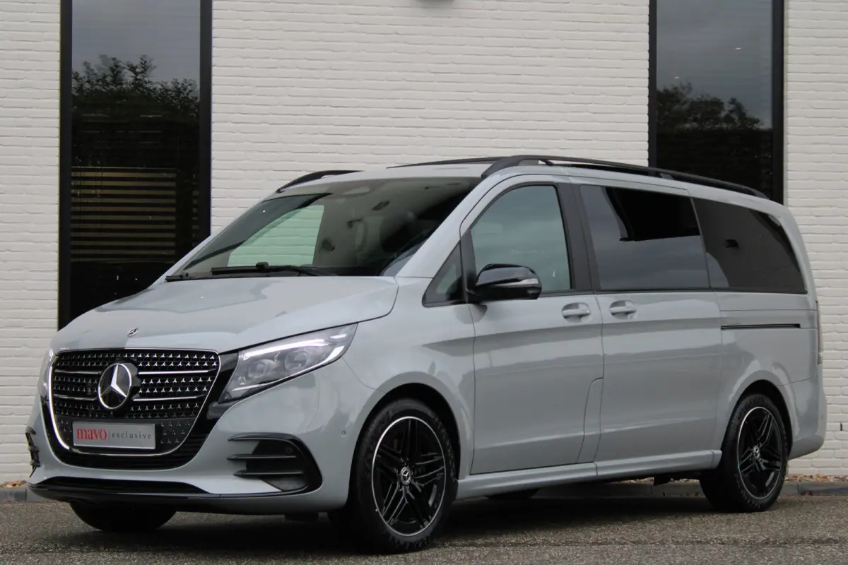 300d / DC / AMG / bj2026 / Luchtvering / Panorama / Burmester / Vol Opties / NIEUWSTAAT