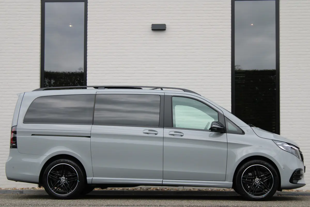 300d / DC / AMG / bj2026 / Luchtvering / Panorama / Burmester / Vol Opties / NIEUWSTAAT