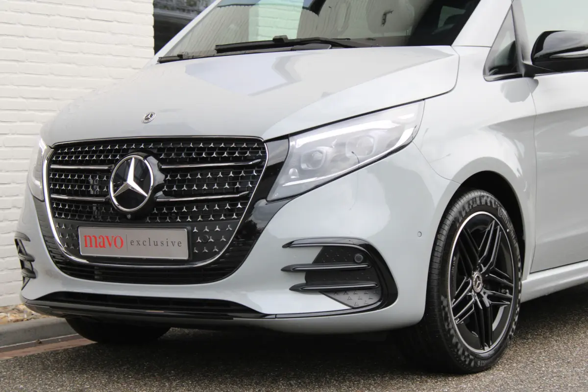 300d / DC / AMG / bj2026 / Luchtvering / Panorama / Burmester / Vol Opties / NIEUWSTAAT