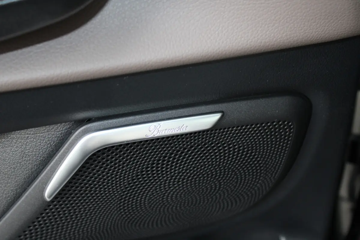 300d / AMG / DC / Exclusive / 4-Matic / Pano / Luchtv / Elec Stoel / Burmester / Vol Opties / NIEUWSTAAT