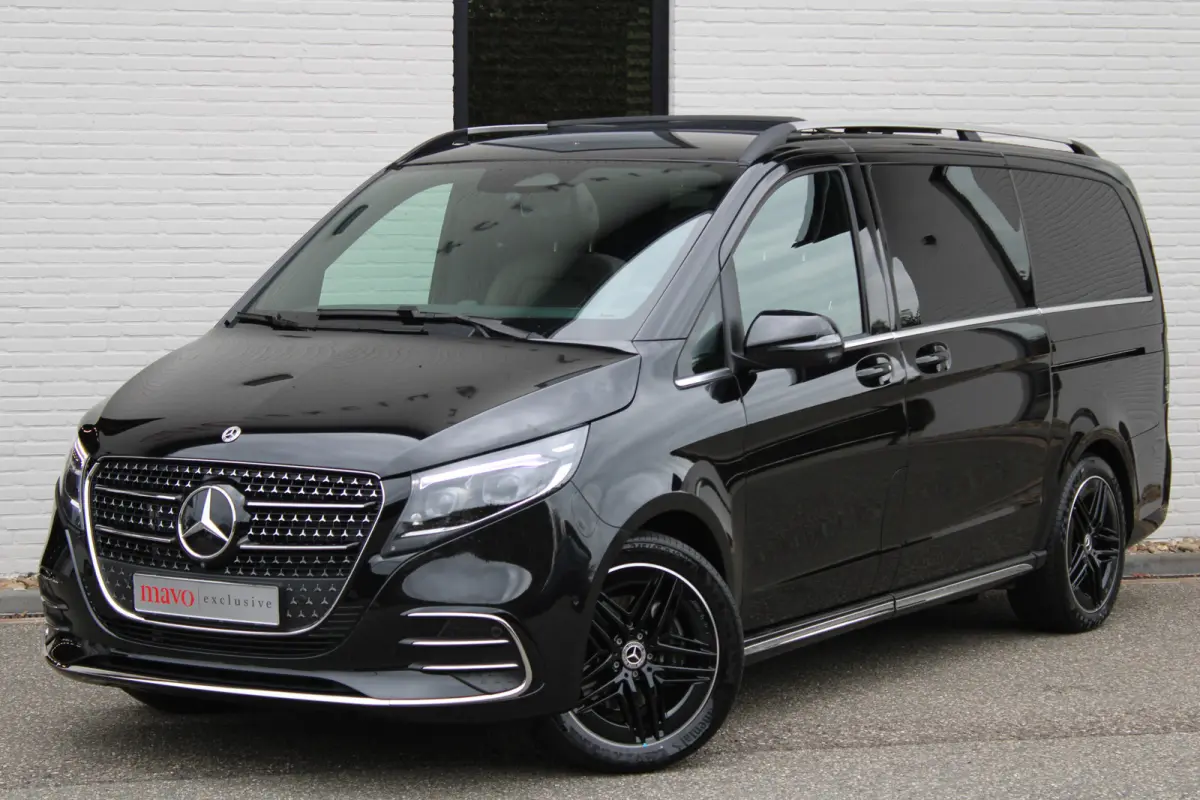 300d / AMG / DC / Exclusive / 4-Matic / Pano / Luchtv / Elec Stoel / Burmester / Vol Opties / NIEUWSTAAT