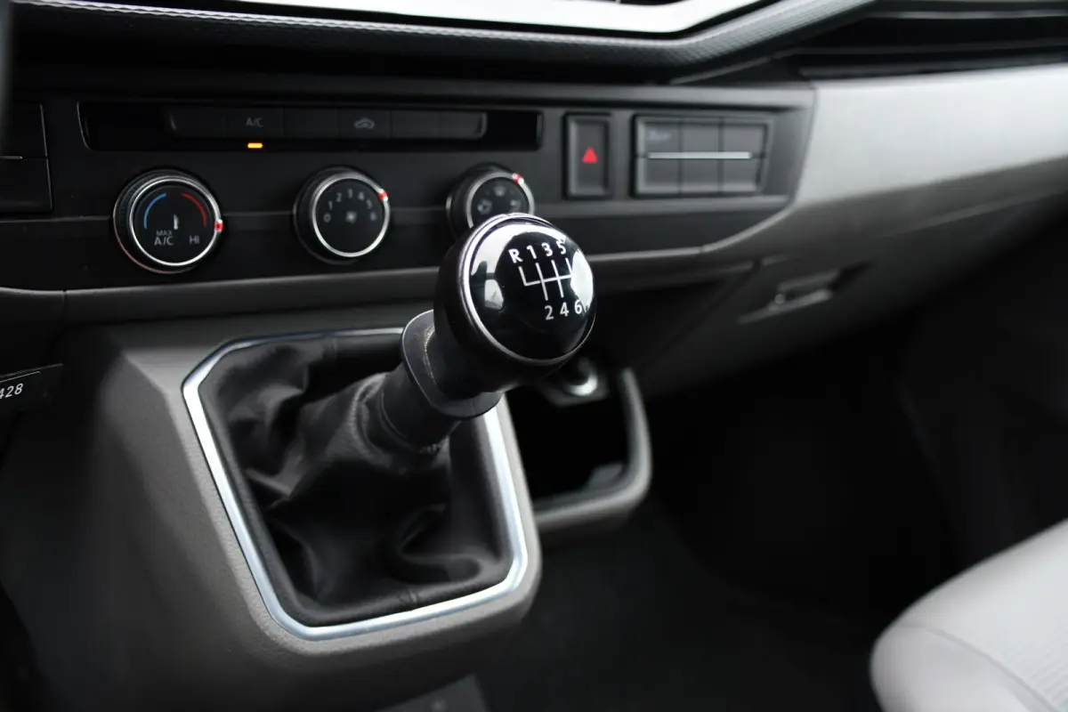 2.0 TDI L1H1 Bulli Virtual, Camera, Cruise, Carplay, LED, Multimedia, 150pk, Leder, Uniek!