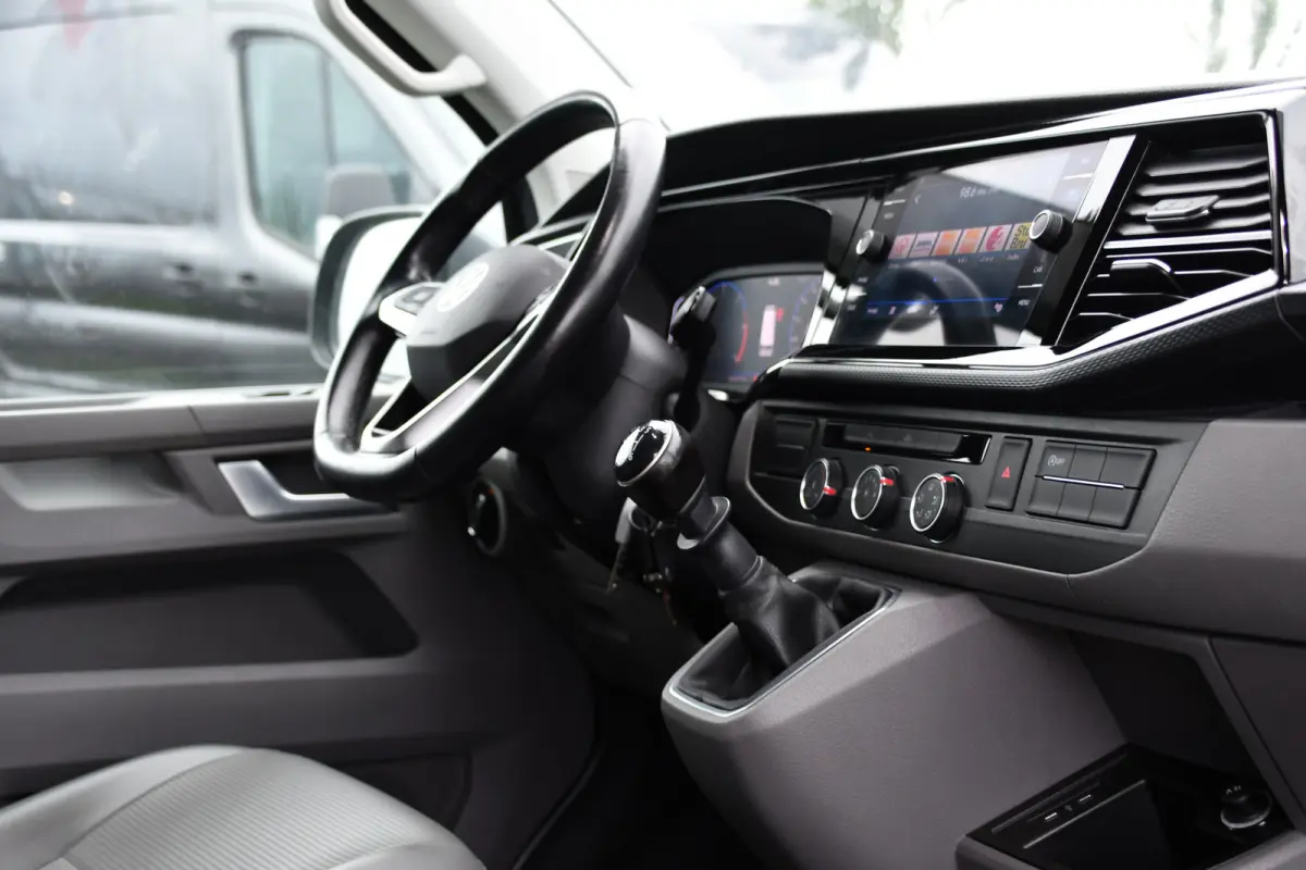 2.0 TDI L1H1 Bulli Virtual, Camera, Cruise, Carplay, LED, Multimedia, 150pk, Leder, Uniek!