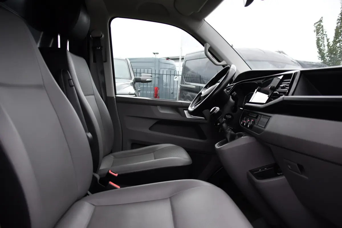 2.0 TDI L1H1 Bulli Virtual, Camera, Cruise, Carplay, LED, Multimedia, 150pk, Leder, Uniek!