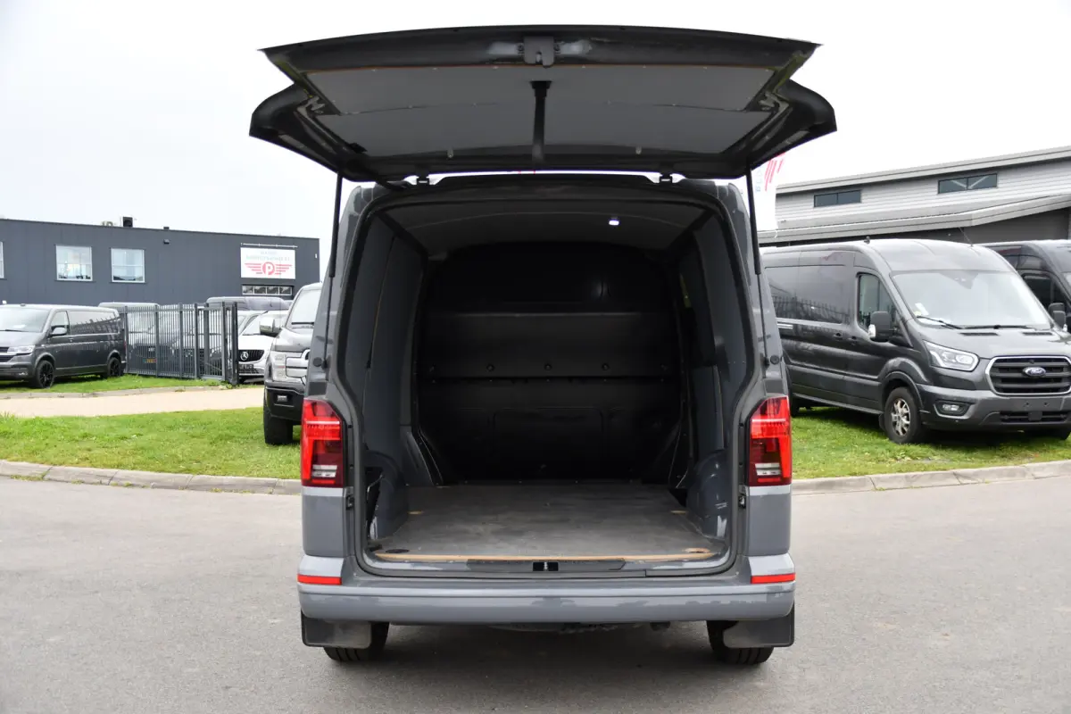 2.0 TDI L1H1 Bulli Virtual, Camera, Cruise, Carplay, LED, Multimedia, 150pk, Leder, Uniek!