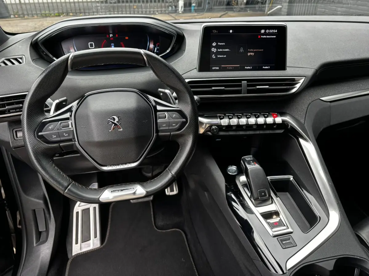 1.2 PureTech GT-Line PANO|TREKHAAK|LEDER|7PERSOONS|STOELVER|KEYLESS