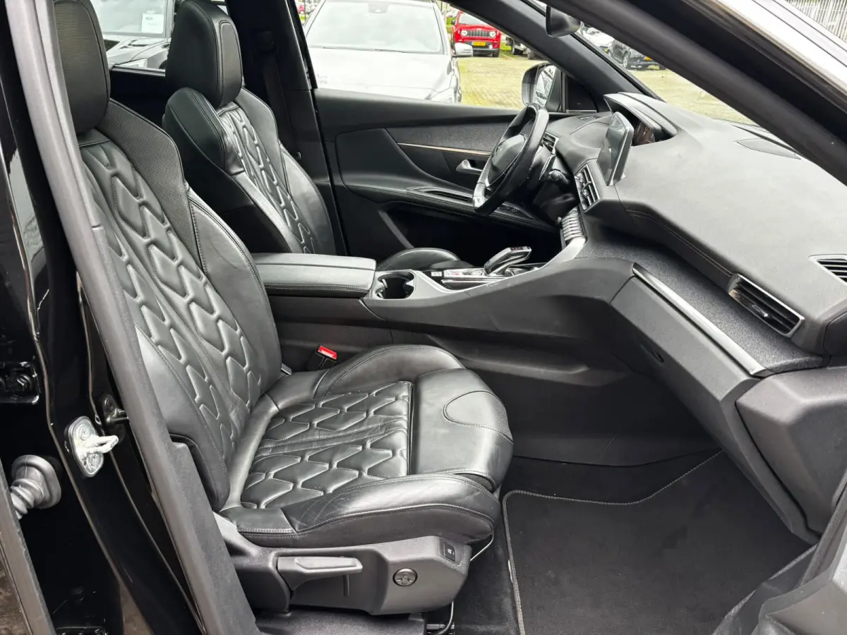 1.2 PureTech GT-Line PANO|TREKHAAK|LEDER|7PERSOONS|STOELVER|KEYLESS