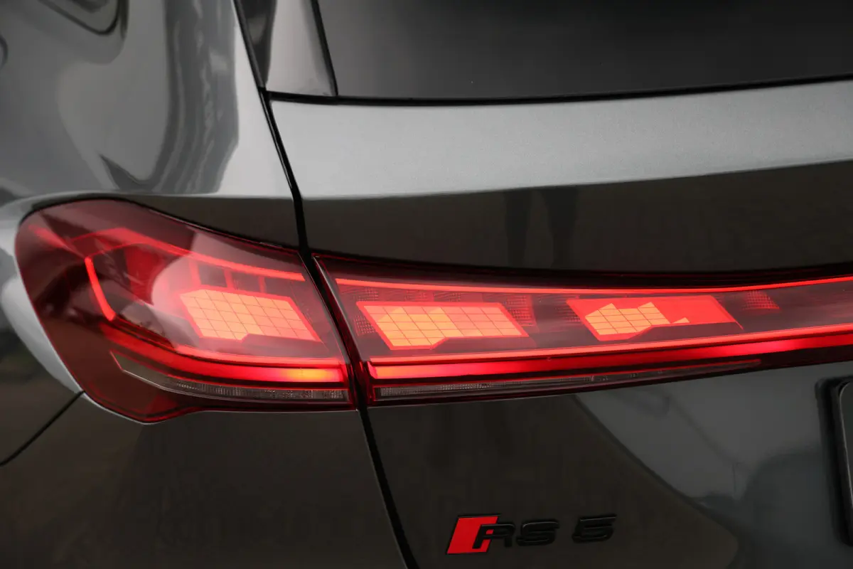 RS5 Avant e-hybrid Quattro 639pk Sportuitlaat|HUD|Tech Pro|Alcantara
