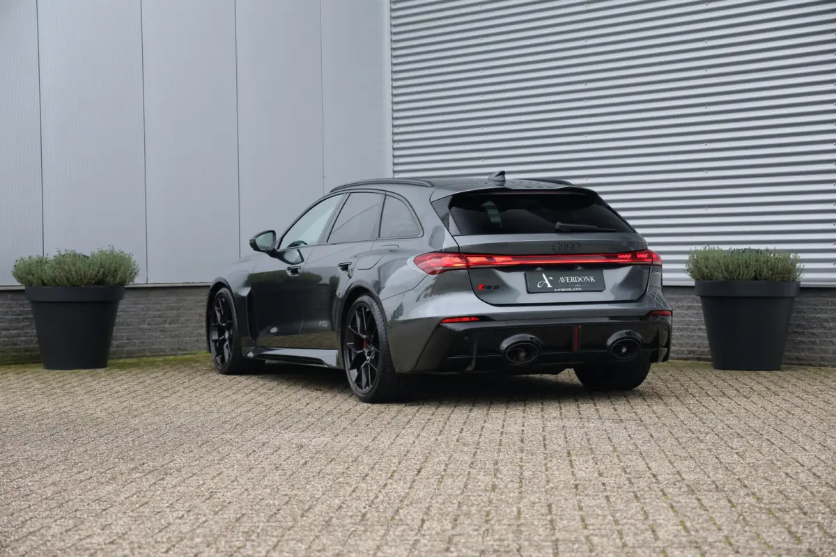 RS5 Avant e-hybrid Quattro 639pk Sportuitlaat|HUD|Tech Pro|Alcantara