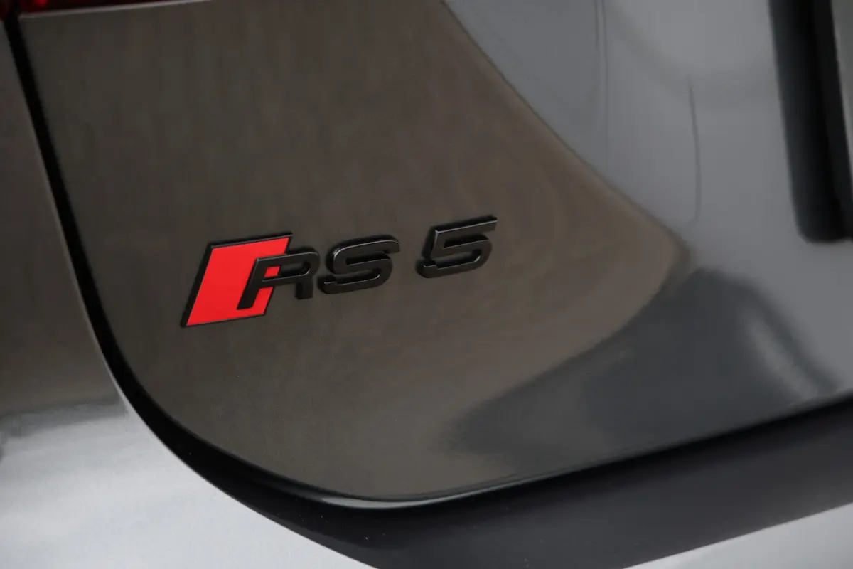 RS5 Avant e-hybrid Quattro 639pk Sportuitlaat|HUD|Tech Pro|Alcantara