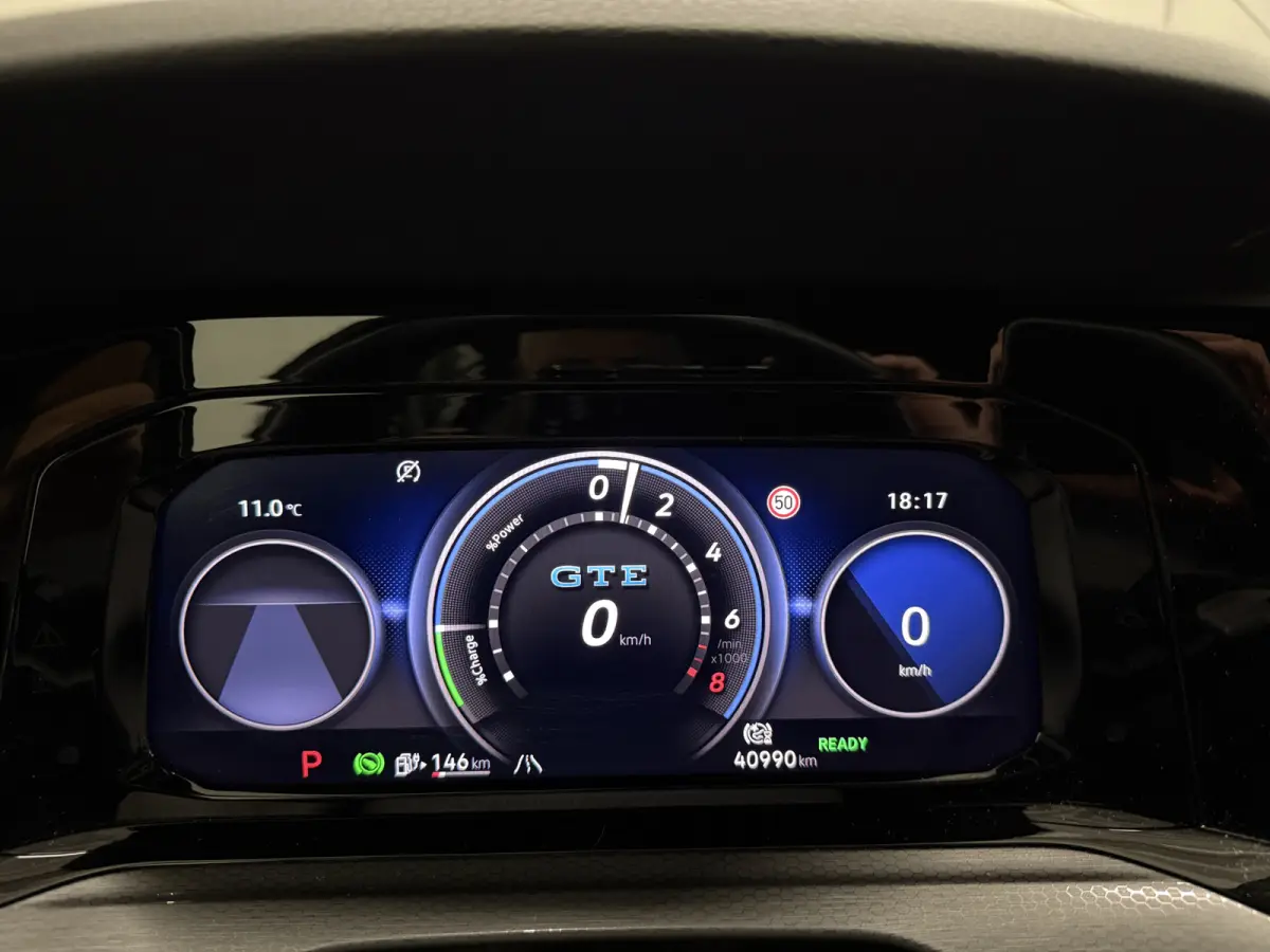 1.4 eHybrid GTE PANO/ACC/DCC/VOL LEER/HEAD-UP/VENTILATIE+MEMORY/IQ-LIGHT/SFEER/CAMERA/STANDKACHEL/KEYLESS/18"BAKERSFIELD/DELFINGRAU/BTW-AUTO