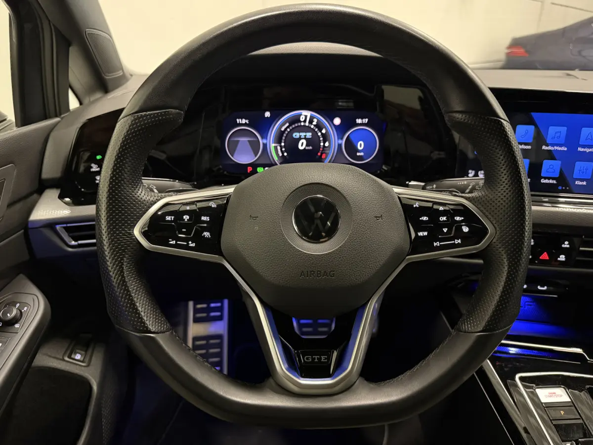 1.4 eHybrid GTE PANO/ACC/DCC/VOL LEER/HEAD-UP/VENTILATIE+MEMORY/IQ-LIGHT/SFEER/CAMERA/STANDKACHEL/KEYLESS/18"BAKERSFIELD/DELFINGRAU/BTW-AUTO