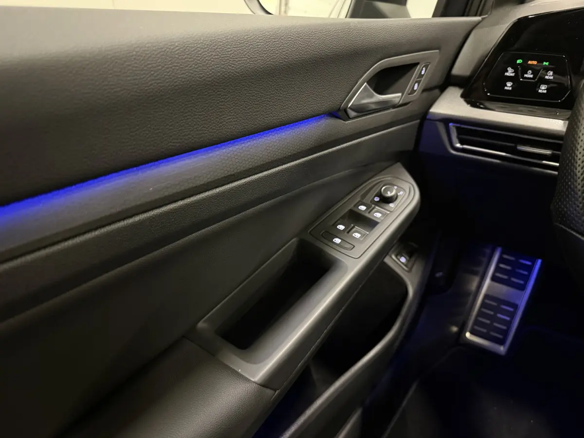 1.4 eHybrid GTE PANO/ACC/DCC/VOL LEER/HEAD-UP/VENTILATIE+MEMORY/IQ-LIGHT/SFEER/CAMERA/STANDKACHEL/KEYLESS/18"BAKERSFIELD/DELFINGRAU/BTW-AUTO