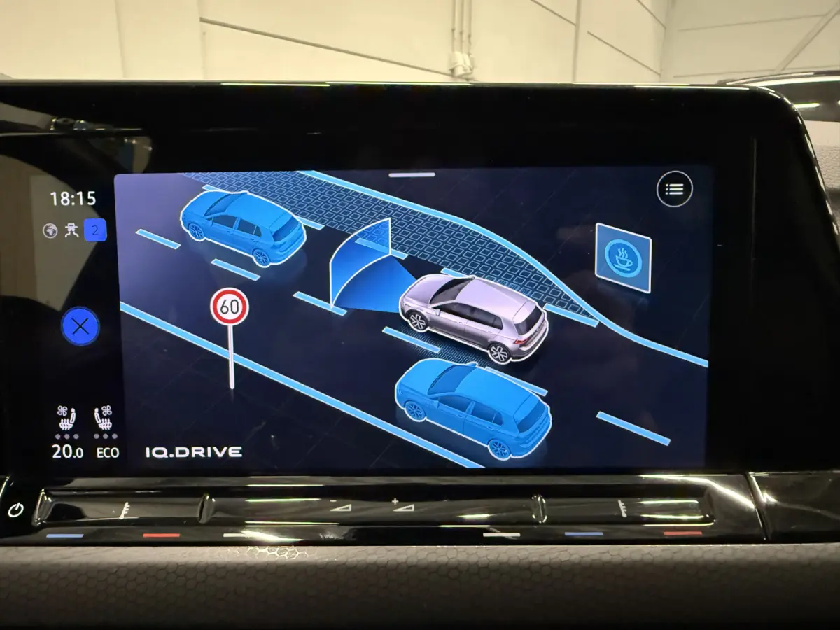 1.4 eHybrid GTE PANO/ACC/DCC/VOL LEER/HEAD-UP/VENTILATIE+MEMORY/IQ-LIGHT/SFEER/CAMERA/STANDKACHEL/KEYLESS/18"BAKERSFIELD/DELFINGRAU/BTW-AUTO