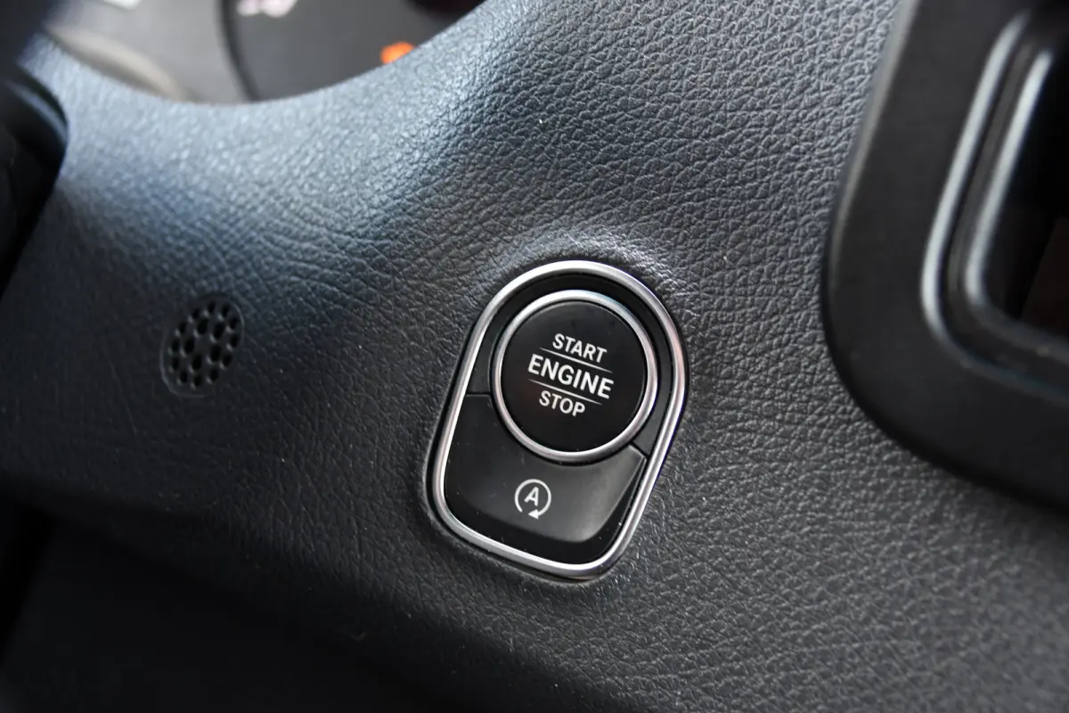 317 1.9 CDI L2H2 RWD DC PB Edition Camera Cruise, Carplay, LED, 3500kg Trekhaak, Geveerde stoel, Standkachel, Automaat, 170pk, Uniek!