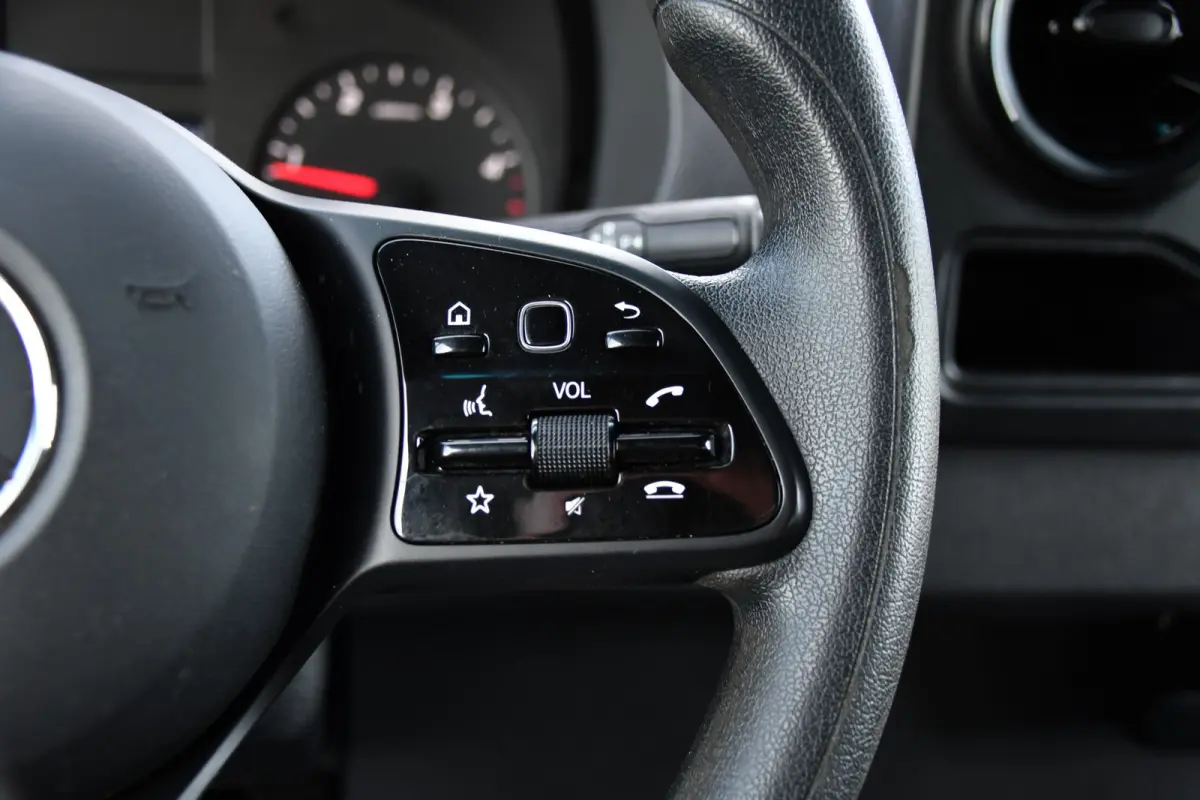 317 1.9 CDI L2H2 RWD DC PB Edition Camera Cruise, Carplay, LED, 3500kg Trekhaak, Geveerde stoel, Standkachel, Automaat, 170pk, Uniek!