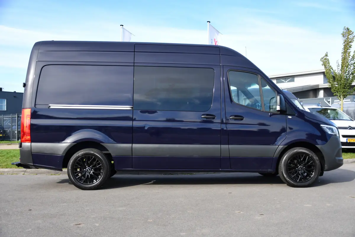 317 1.9 CDI L2H2 RWD DC PB Edition Camera Cruise, Carplay, LED, 3500kg Trekhaak, Geveerde stoel, Standkachel, Automaat, 170pk, Uniek!