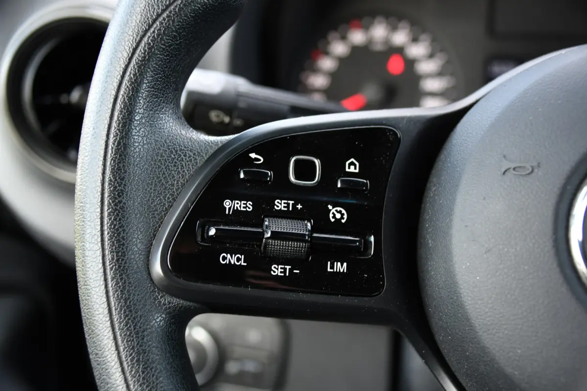 317 1.9 CDI L2H2 RWD DC PB Edition Camera Cruise, Carplay, LED, 3500kg Trekhaak, Geveerde stoel, Standkachel, Automaat, 170pk, Uniek!