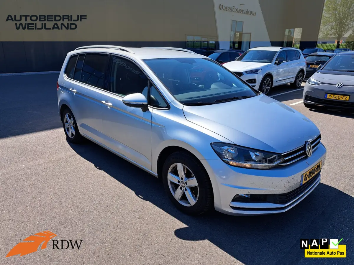 1.5 TSI Comfortline Business 7 PERSOONS NIEUWSTAAT I 1ste eig.I Trekhaak I Carplay I Adap. cruise I Navi I Winterpakket I Camera I I