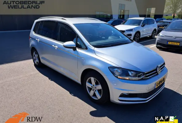 1.5 TSI Comfortline Business 7 PERSOONS NIEUWSTAAT I 1ste eig.I Trekhaak I Carplay I Adap. cruise I Navi I Winterpakket I Camera I I