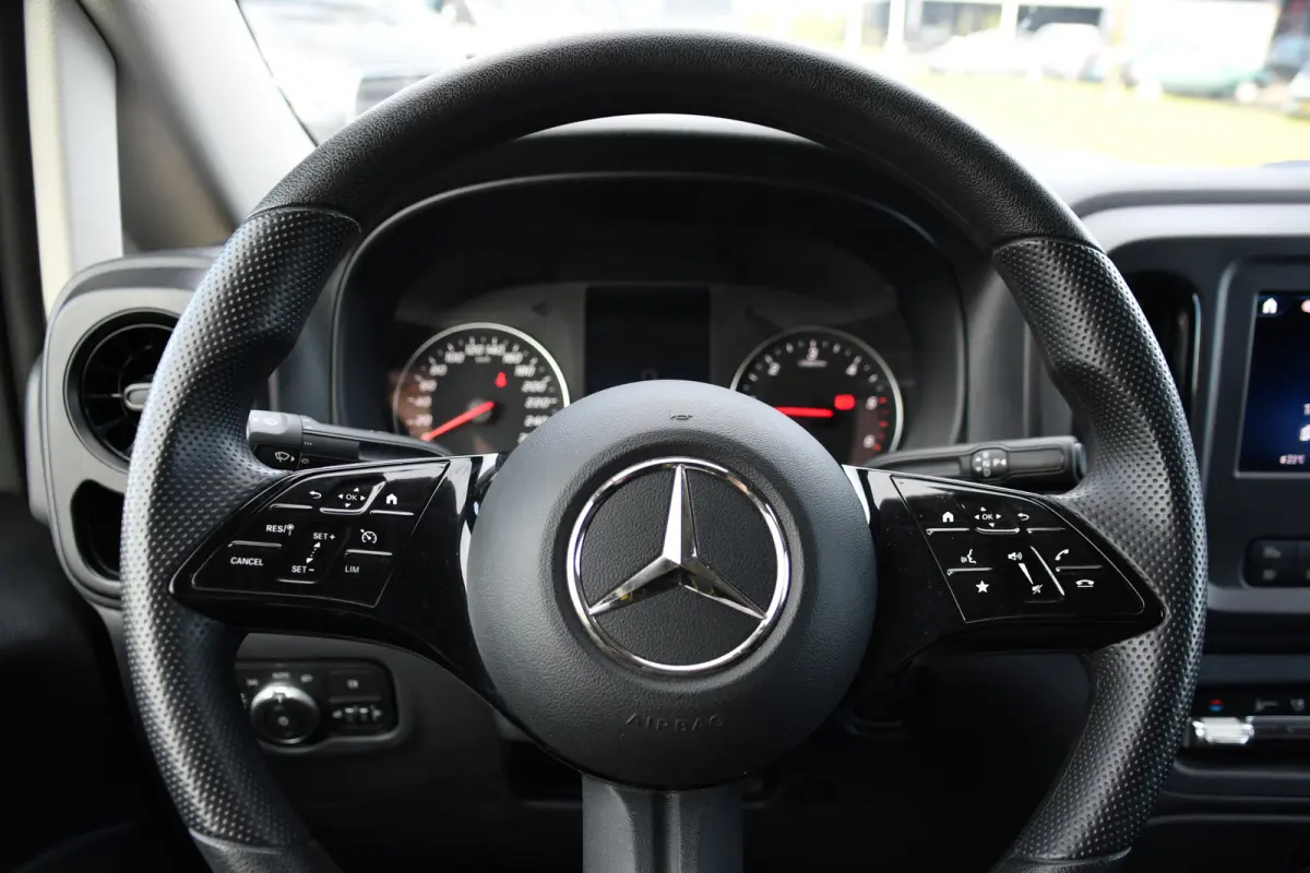 114 CDI 1.9 PB Edition FACELIFT! Camera, Cruise, Carplay, Multimedia, Automaat, 136pk, Sensoren, Uniek!