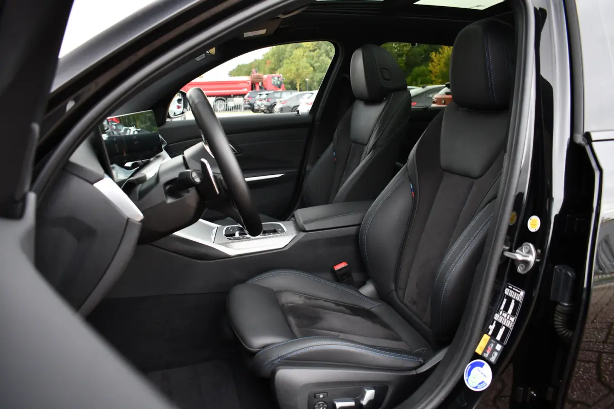 330e M-Sport Pano DA-Prof E-zetels HUD 19inch