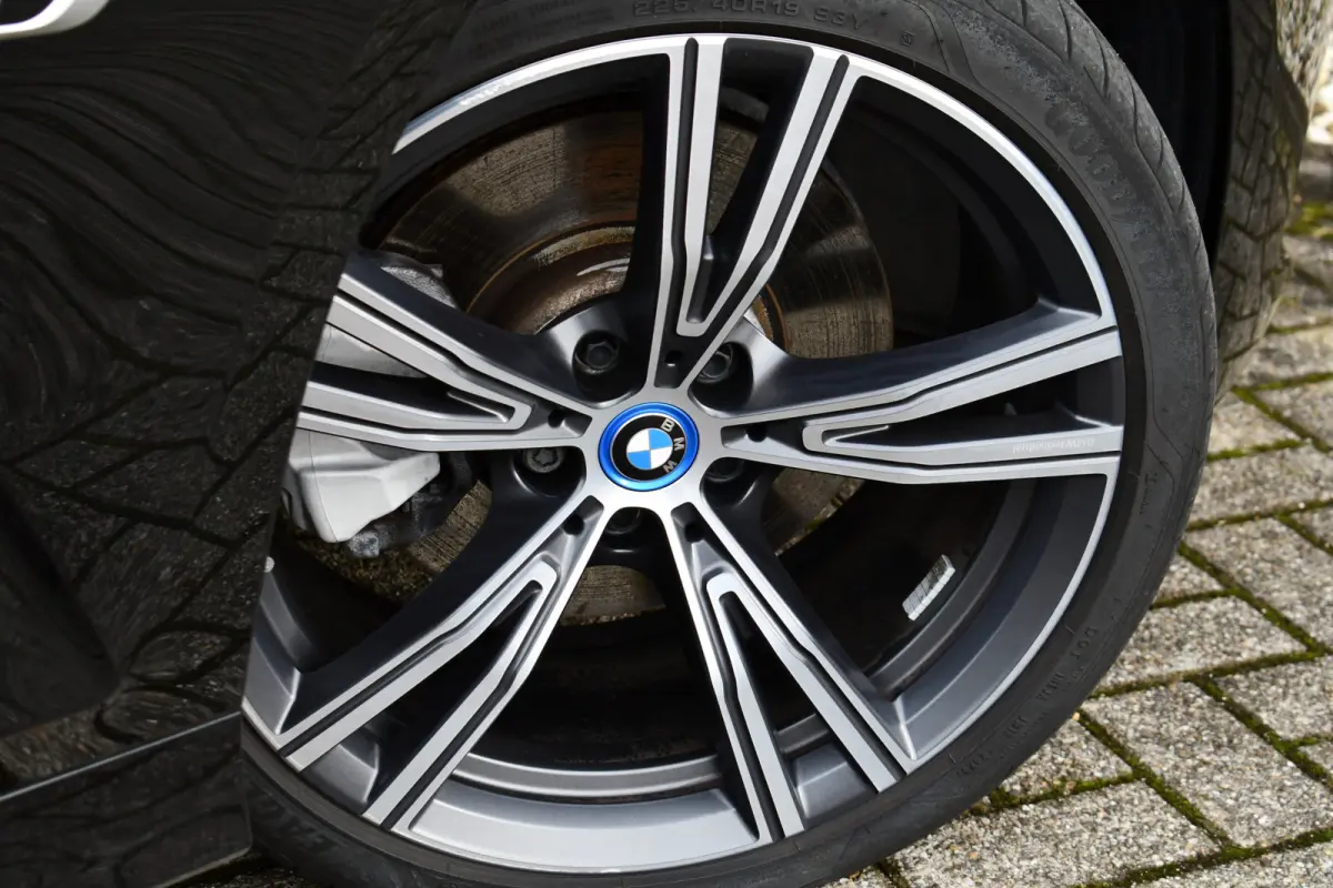 330e M-Sport Pano DA-Prof E-zetels HUD 19inch