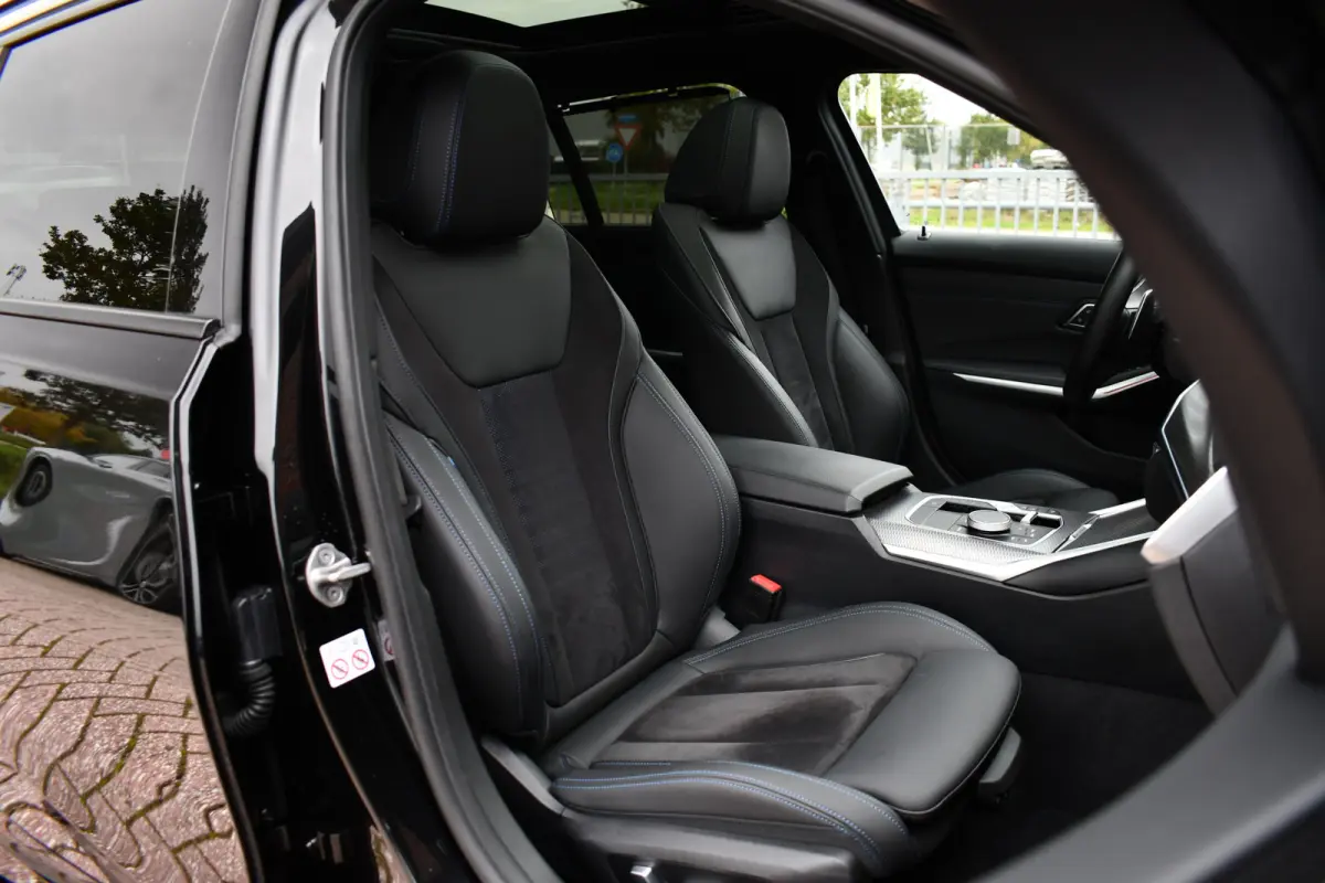 330e M-Sport Pano DA-Prof E-zetels HUD 19inch