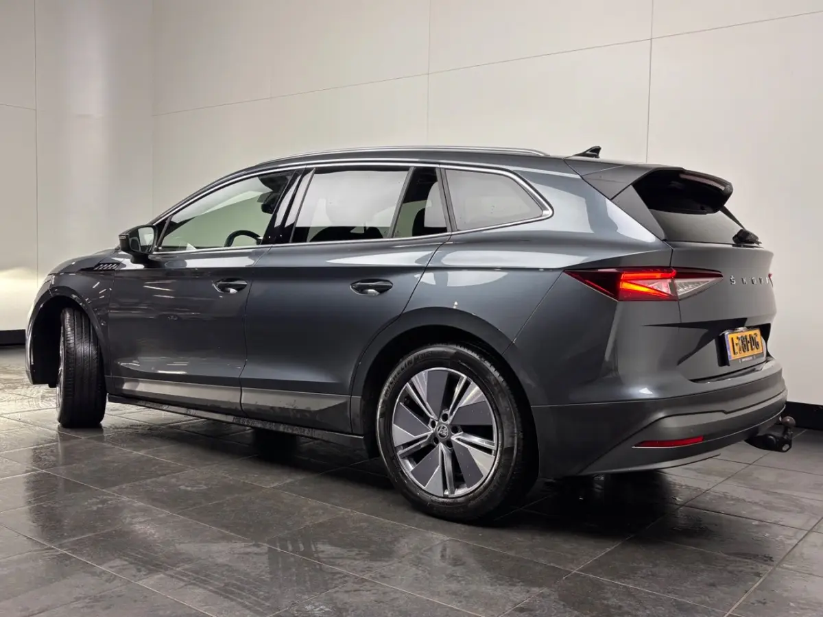 60 | Trekhaak | Adaptive Cruise | Dodehoek Detectie | Achteruitrijcamera | Apple Carplay/Android Auto|telefoonintegratie premium | Cruise control adaptief met Stop&Go