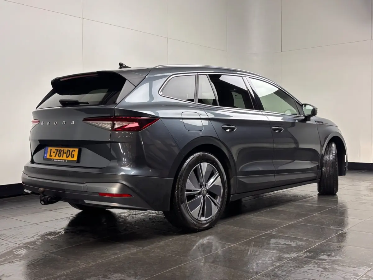 60 | Trekhaak | Adaptive Cruise | Dodehoek Detectie | Achteruitrijcamera | Apple Carplay/Android Auto|telefoonintegratie premium | Cruise control adaptief met Stop&Go