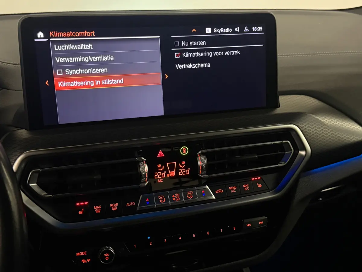 XDrive30e High Executive M Sport Pano Laser Headup Trekhaak 292 PK