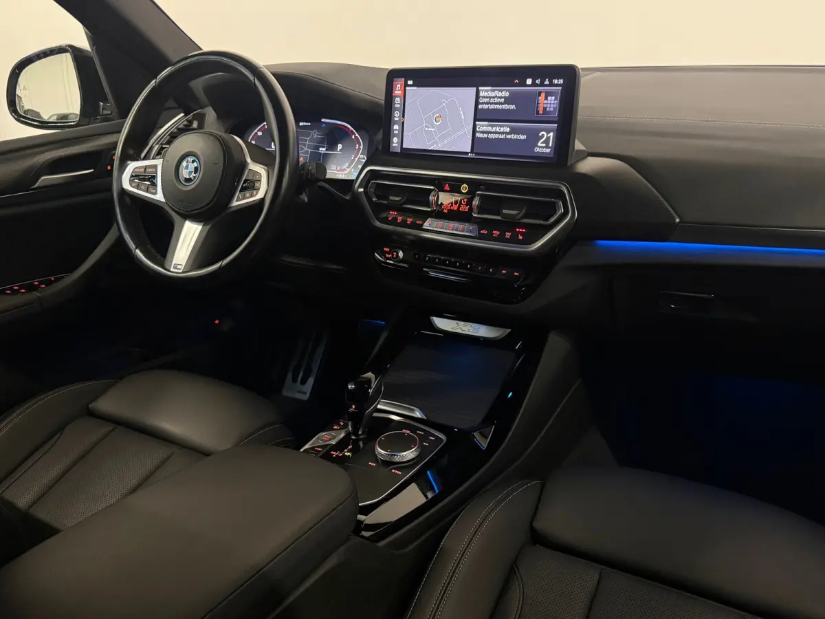 XDrive30e High Executive M Sport Pano Laser Headup Trekhaak 292 PK