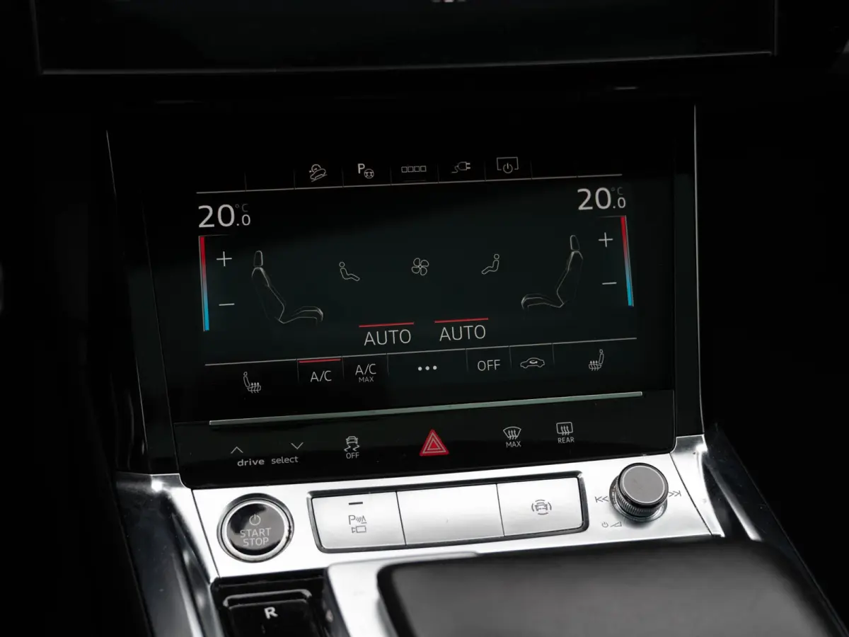 50 Quattro S Edition 95 kWh | SOH 92% | Pano | ACC | Dodehoek | Camera | BTW