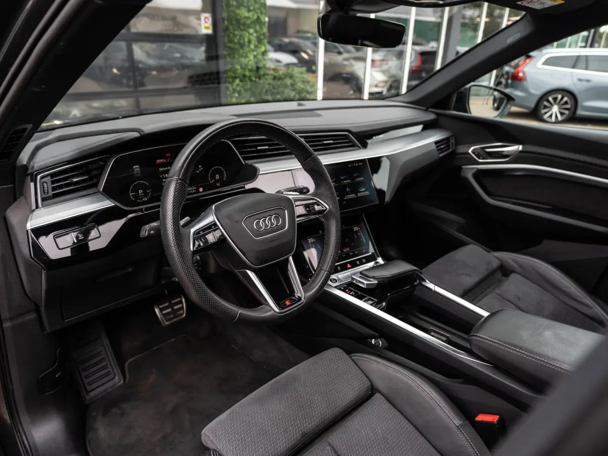 50 Quattro S Edition 95 kWh | SOH 92% | Pano | ACC | Dodehoek | Camera | BTW